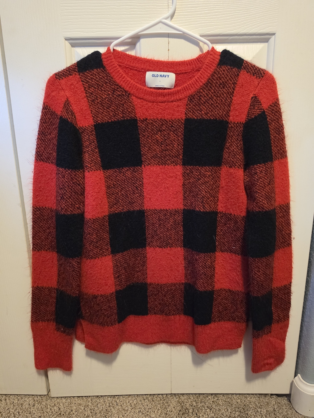 Old Navy Buffalo Plaid Crewneck Sweater
